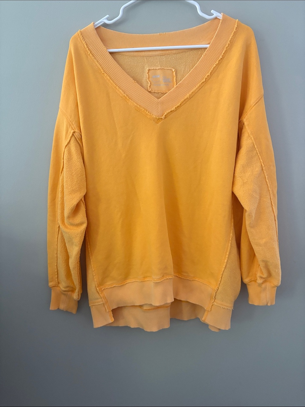 Aerie Women's V-Neck Orange Pullover Sweater Size XS